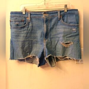 Women's Levis Distressed Denim Shorts. Sz. 33
